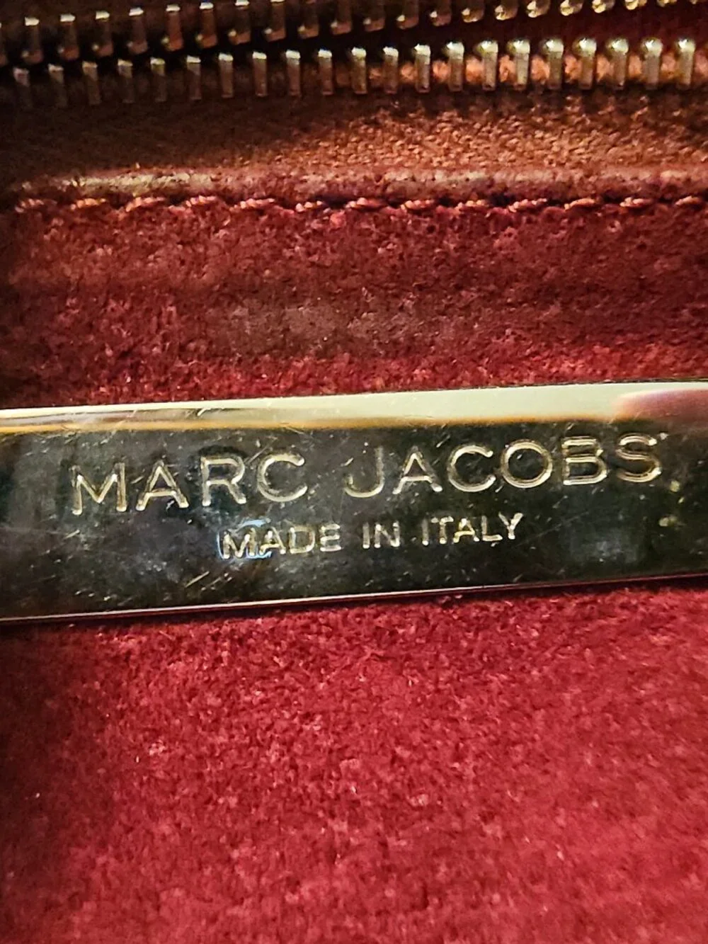 Authentic Marc Jacobs Italy leather handbag Garnet Burgundy Maroon Merlot Wine